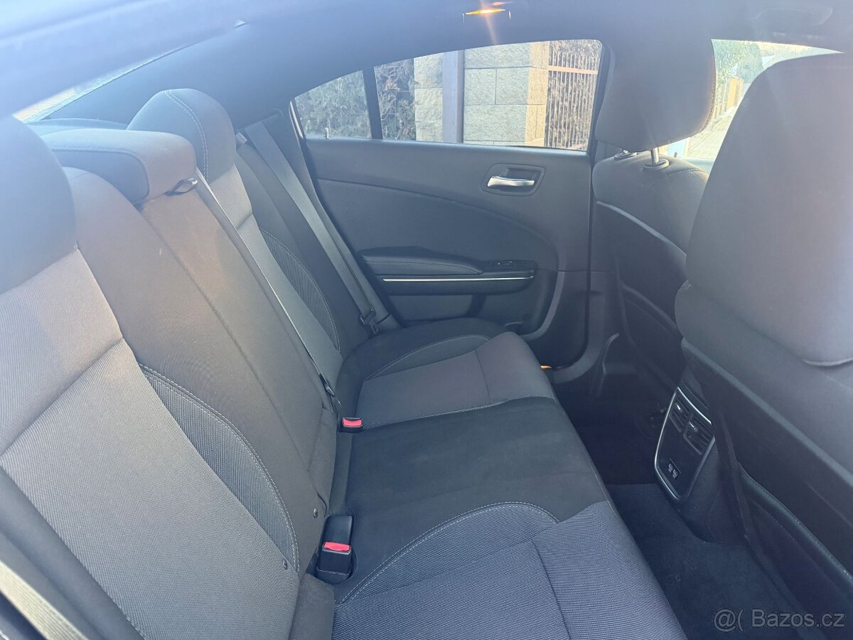 Dodge Charger 3,6 Facelift 2015 TOP STAV GARANCE - 9