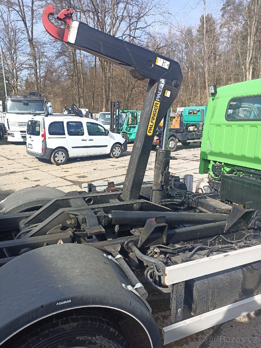 Hákový nosič 7.5 tuny - 9