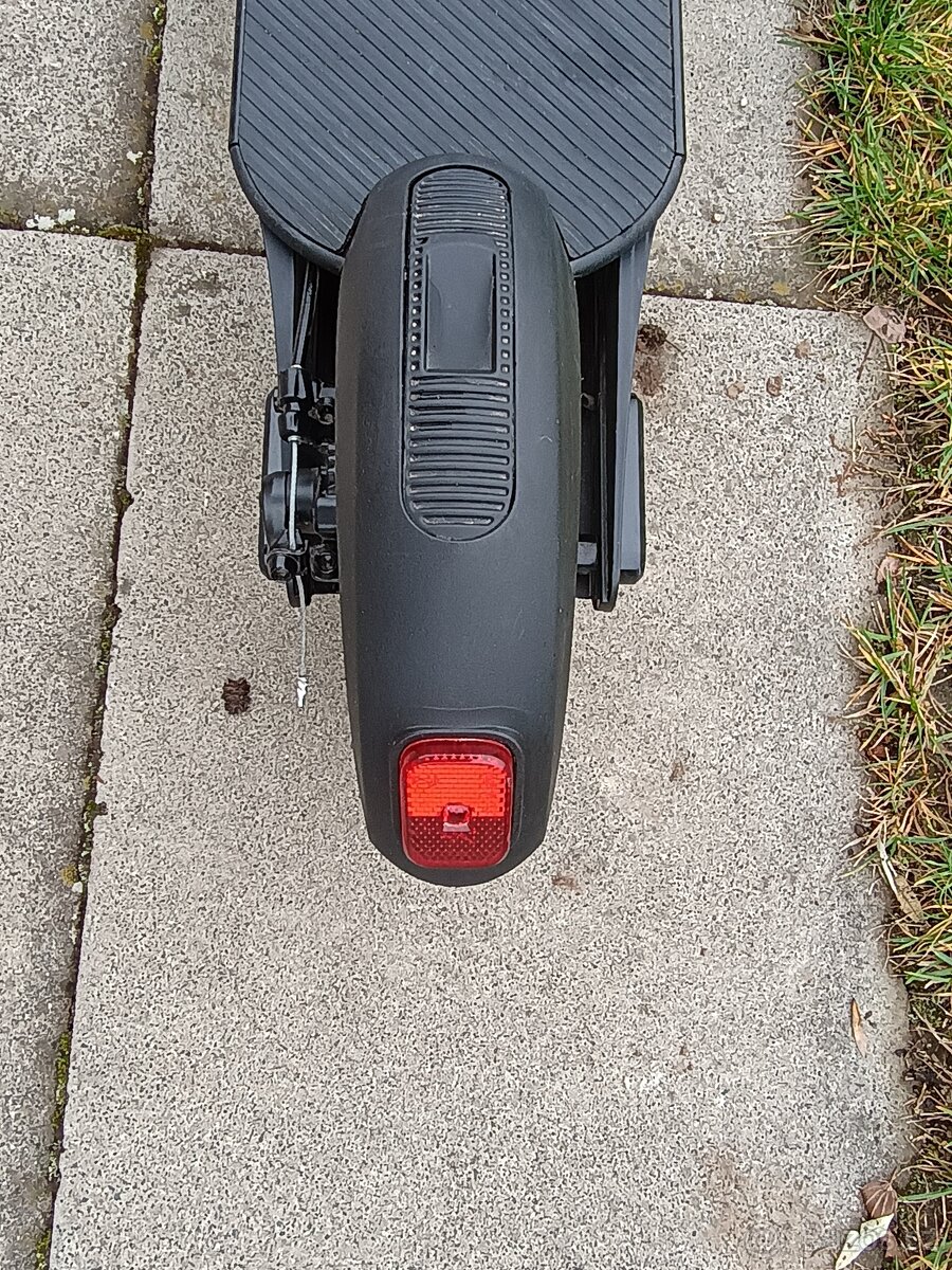 Elektrokoloběžka - 9