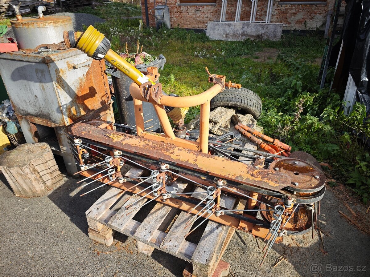 Malotraktor Kubota B1600 - 9