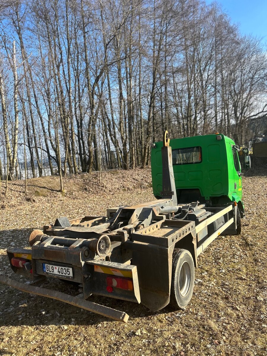 Renault Midlum nosič kontejnerů - 9