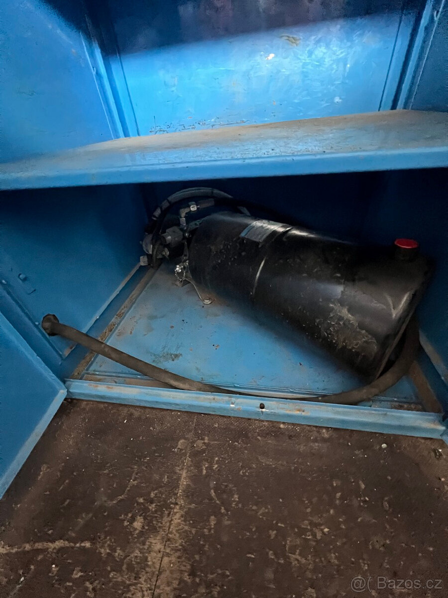 Pojízdná dílna s elektrocentrálou MERCEDES - BENZ ATEGO 818 - 9