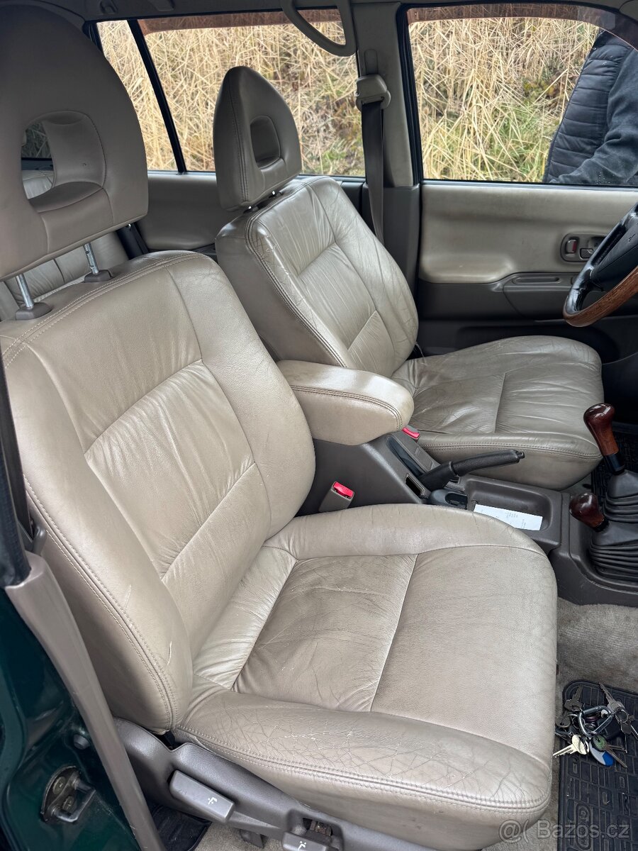 Mitsubishi Pajero Sport - 9