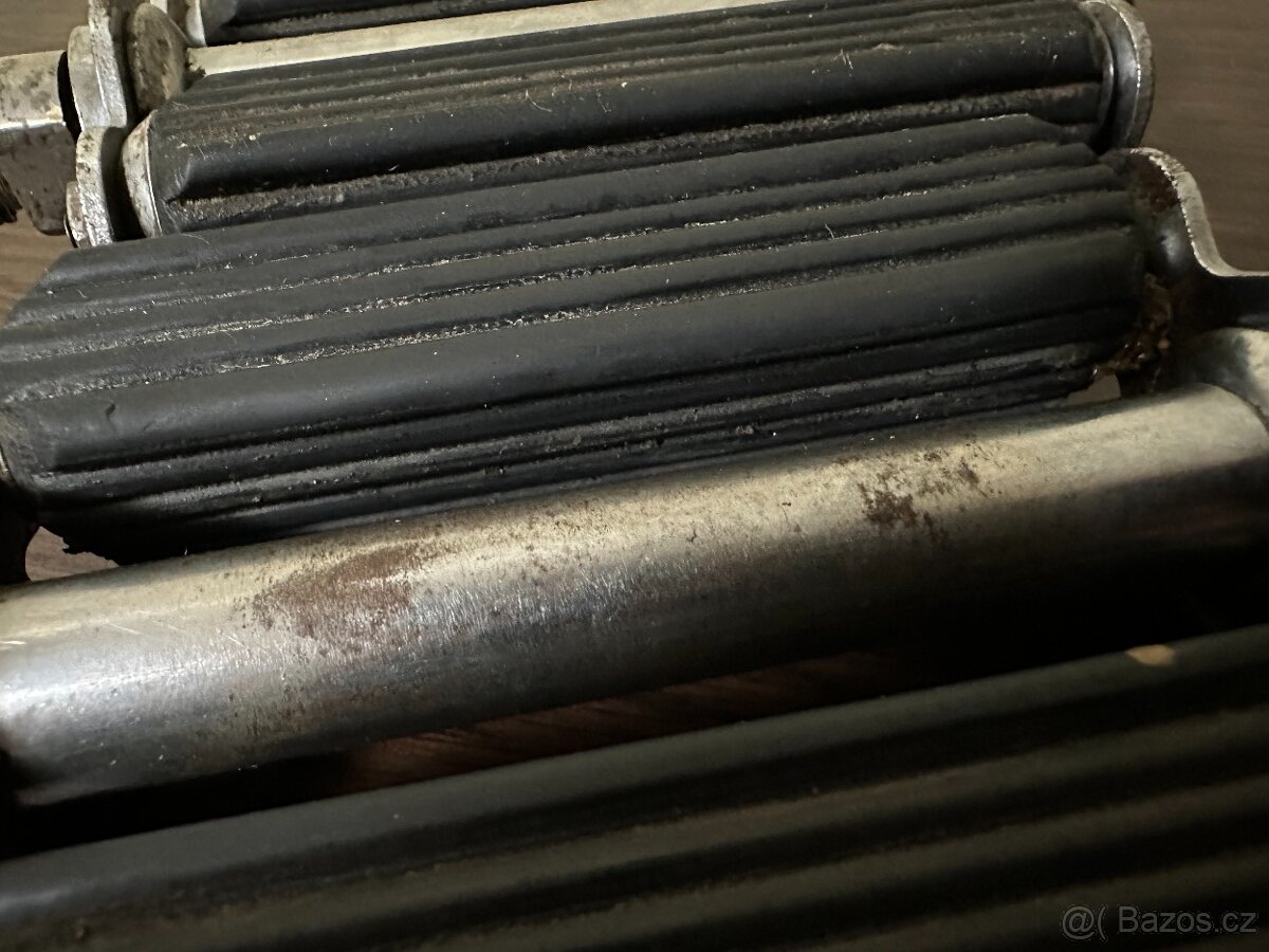 ČZ Zbrojovka pedály ako nové - 9