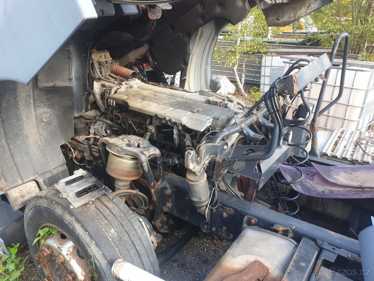 Man TGA,TGX dily levně,tahač D20 .kabina,napravy.kompresor - 9