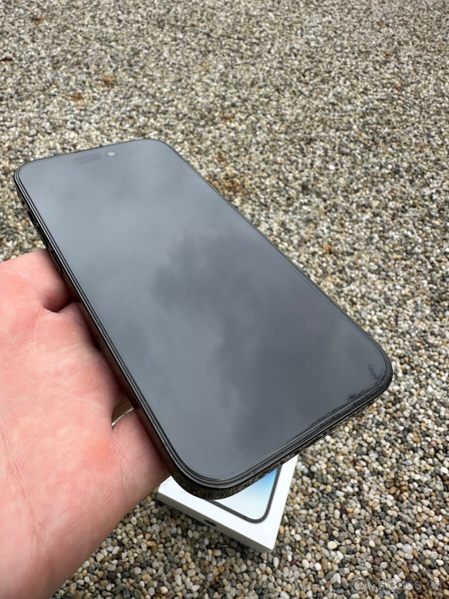 IPhone 14 Pro - baterie 100% - 9