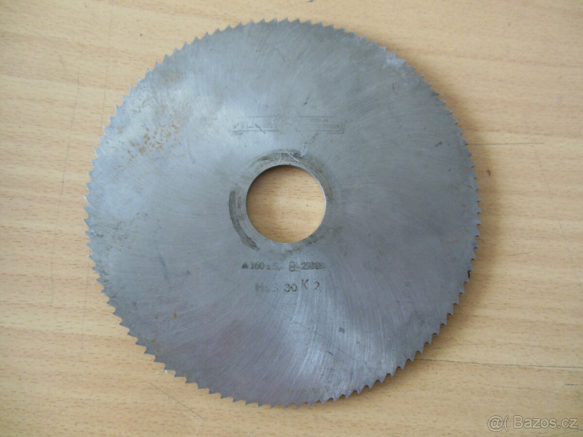 Prodám vrtáky a frézy - pilky. nože na držáky SK plátků. - 9