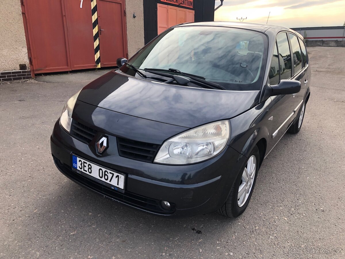 Renault Mégane grand scenic - 9