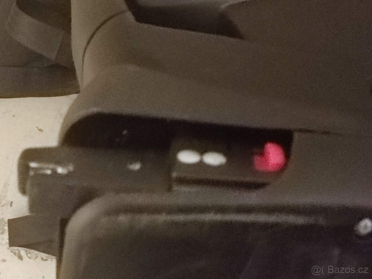 Dětská auto sedačka - 9