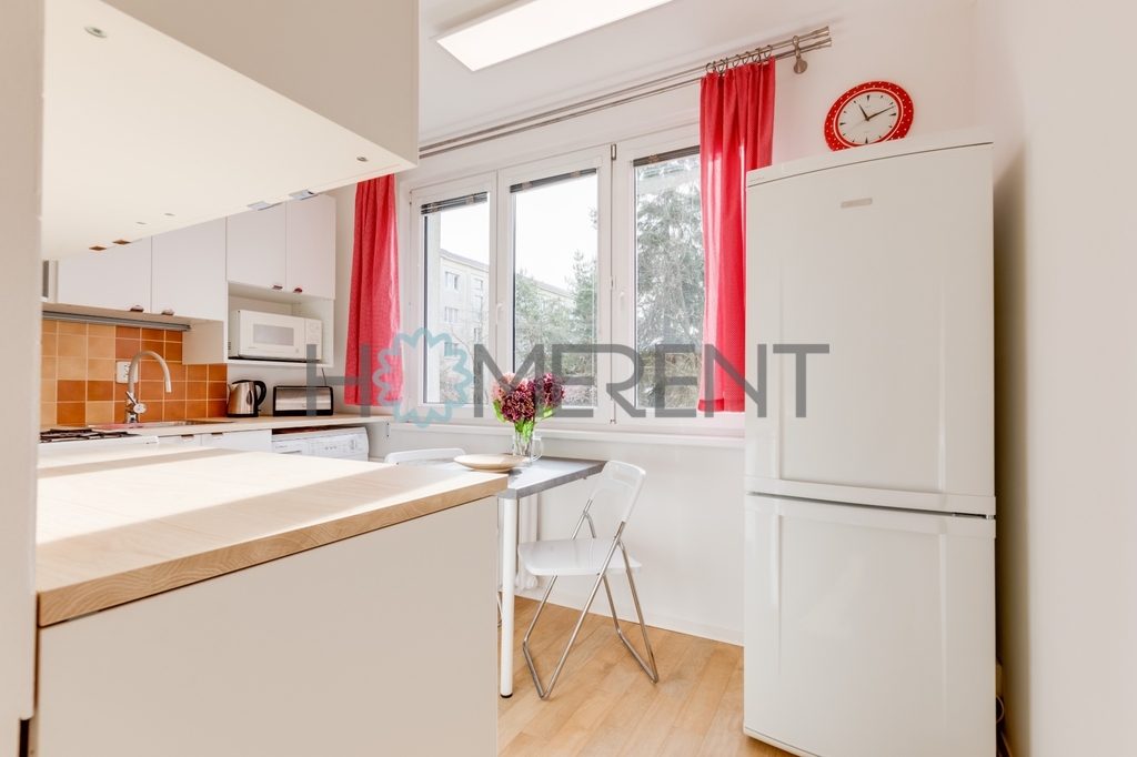 Útulný a plně vybavený byt 2+1 ve Strašnicích – Sečská, Prah - 9