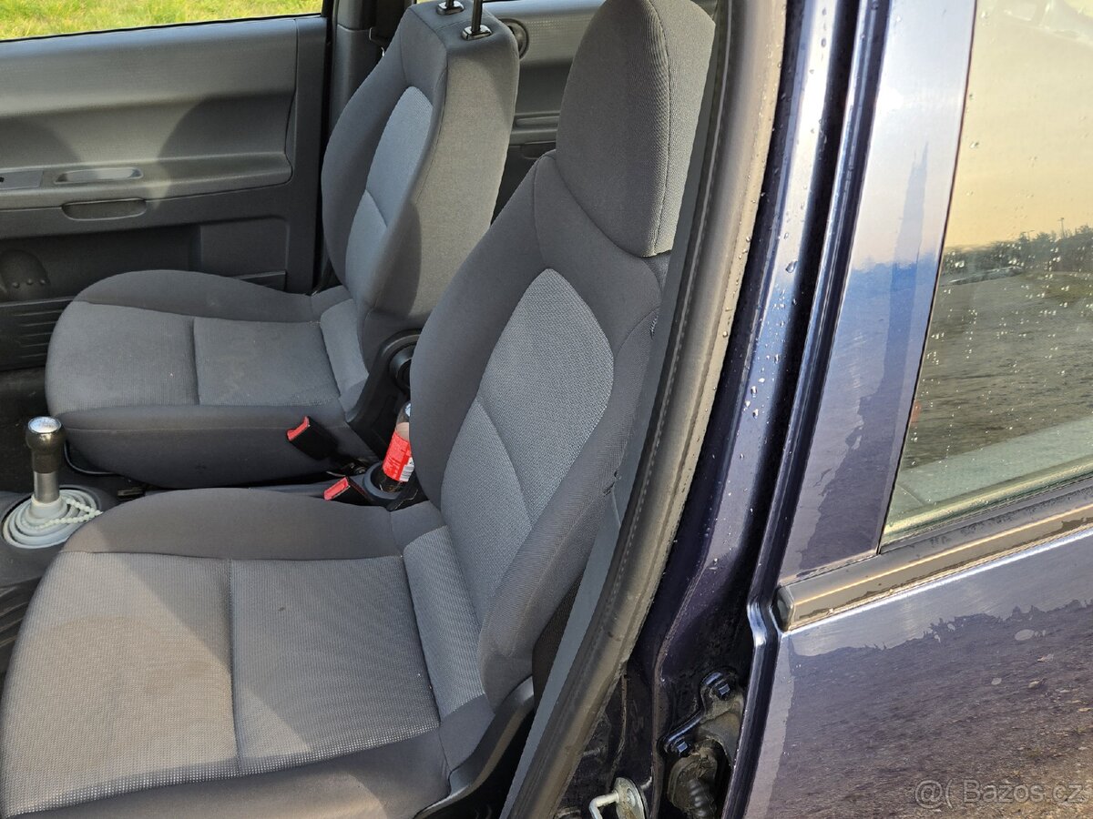 Mitsubishi Colt, 1.1Mpi,55kw, nová STK. - 9