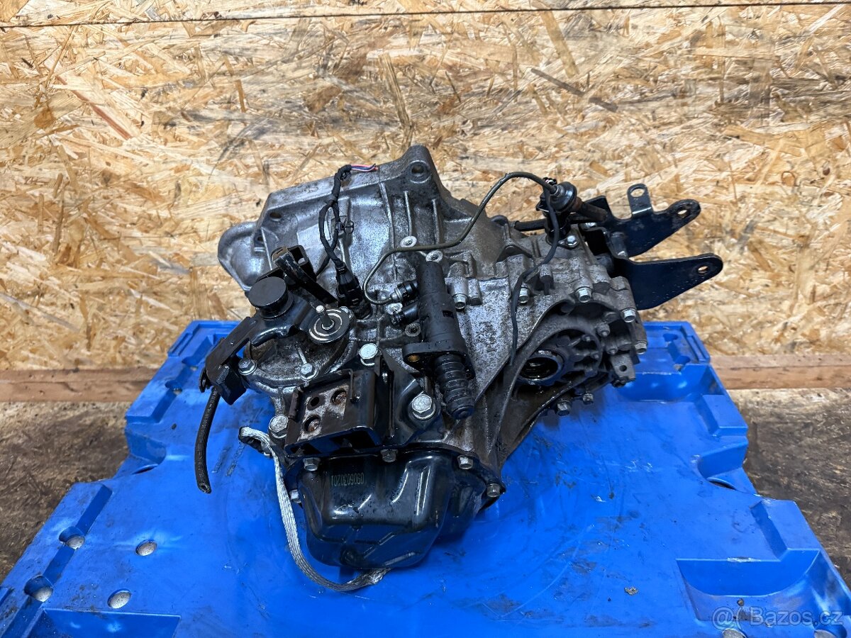 MANUÁLNÍ PŘEVODOVKA 1.6 16V 92KW KIA T9W5F - 9