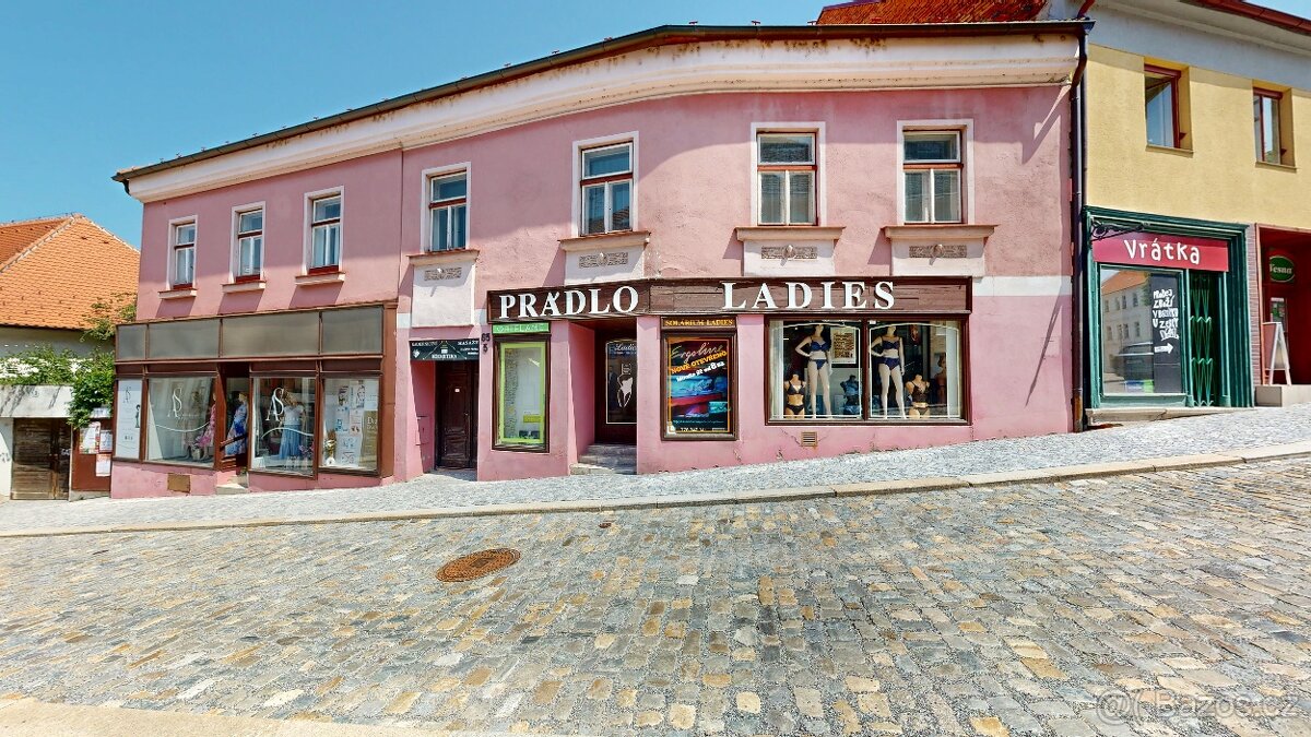 PRODEJ KOMERČNÍHO DOMU V SAMÉM SRDCI TŘEBÍČE – UL. HASSKOVA - 9