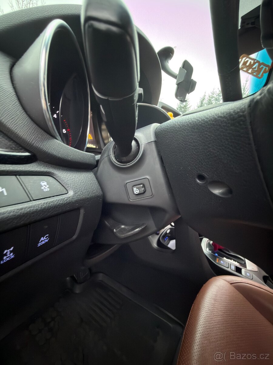 Hyundai Santa Fe - 9