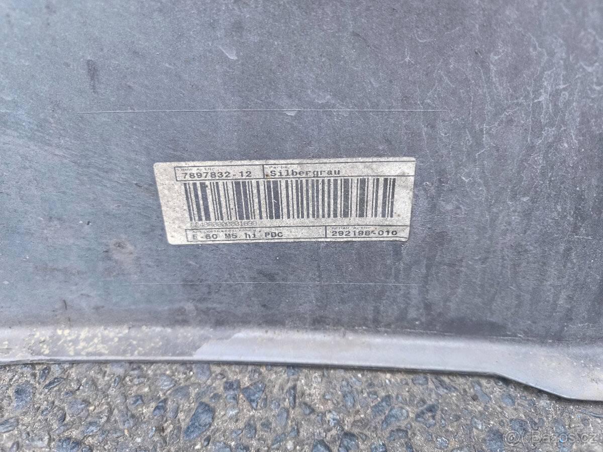 Bmw e60 zadní nárazník M5 Originál - 9