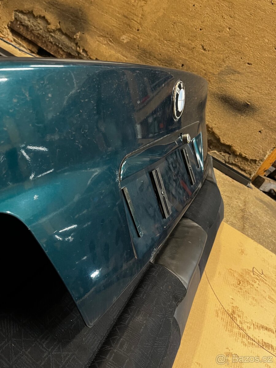 Karoserie BMW e36 sedan - 9