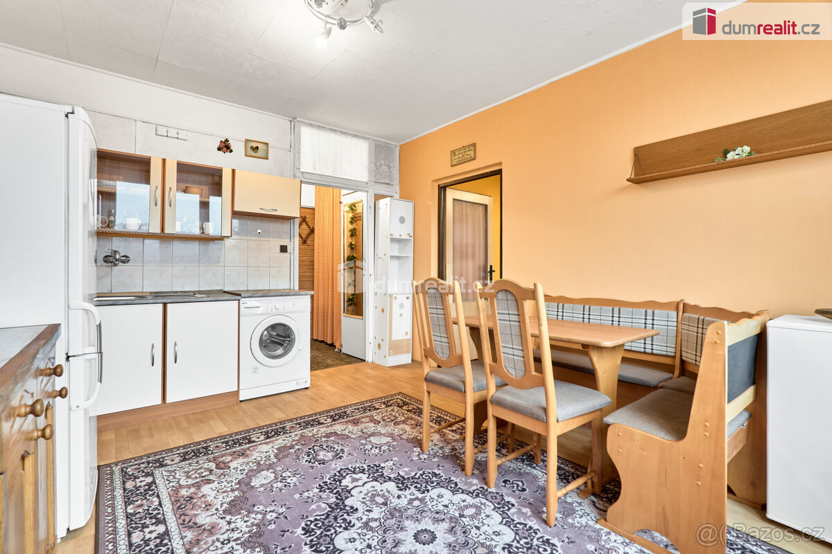 Prodej slunného bytu 1+1 v Rybářích v Karlových Varech - 9