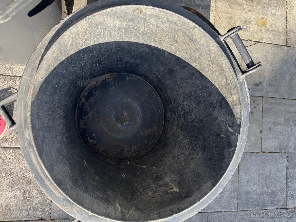 Popelnice 2 kusy - 110 a 70 litrů - 9