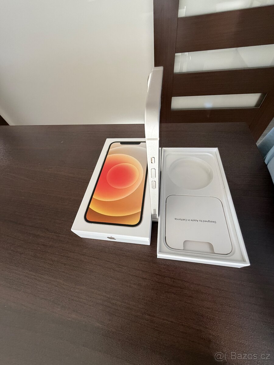 IPhone 14 128GB bílý white - 9