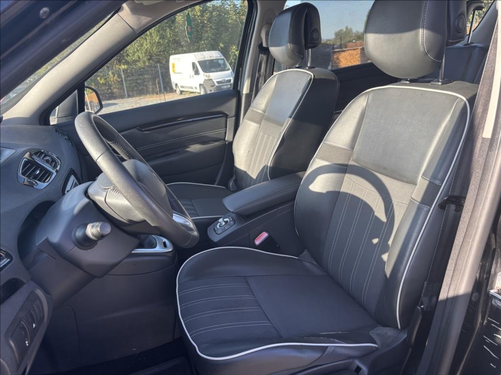 Megane Scénic 2,0DCi 118kw,04/2012 - 9