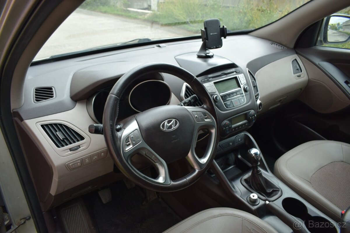Hyundai ix35 2.0 CRDi 4X4/ČR PŮVOD/MANUÁL/ - 9