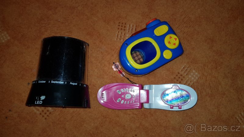 PRODAM STARSI HRACKY - 9