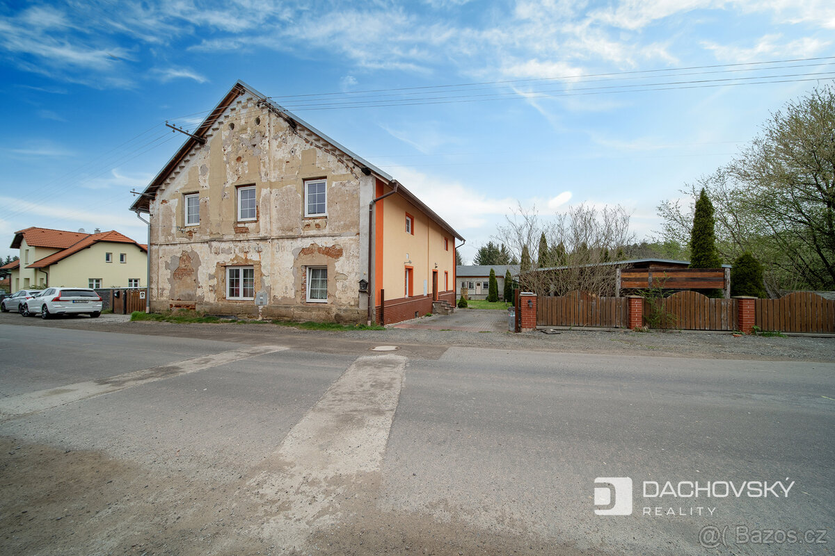 Prodej rodinného domu 250 m², pozemek 1424 m², Lukavice - 9