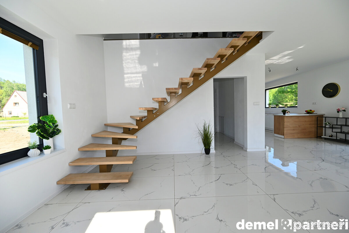 NOVOSTAVBA 4+kk V MIKULOVICÍCH - 9