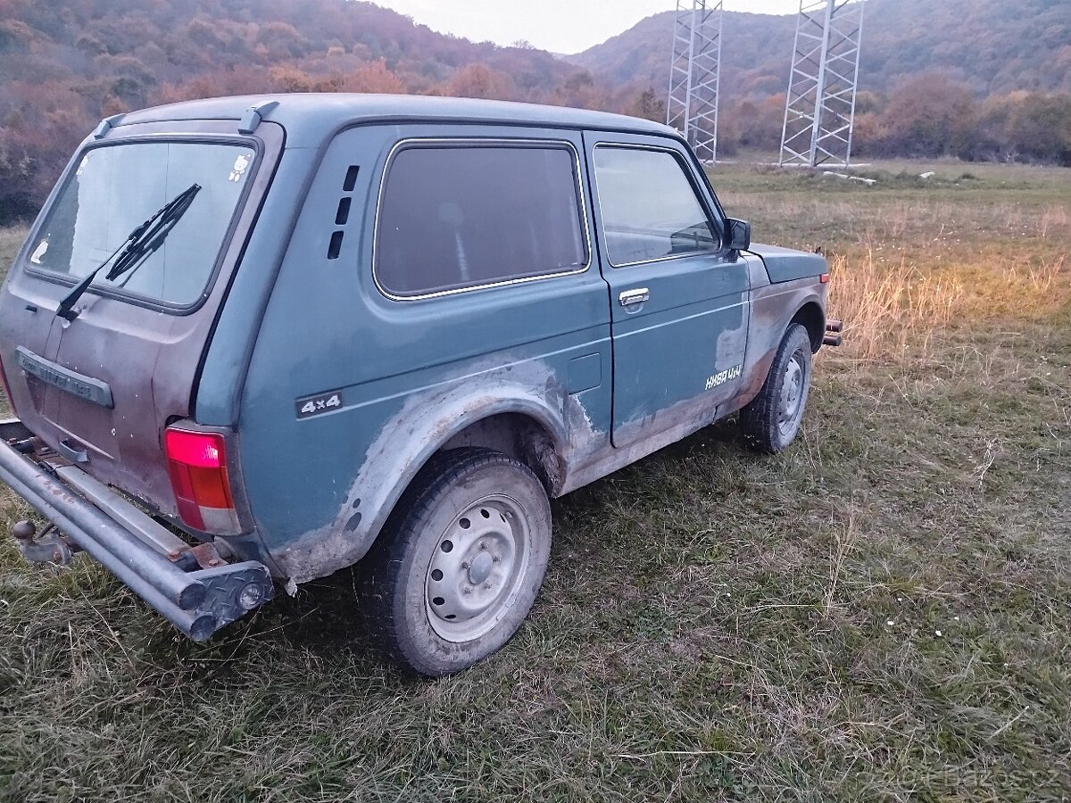 Lada niva 1.7i - 9