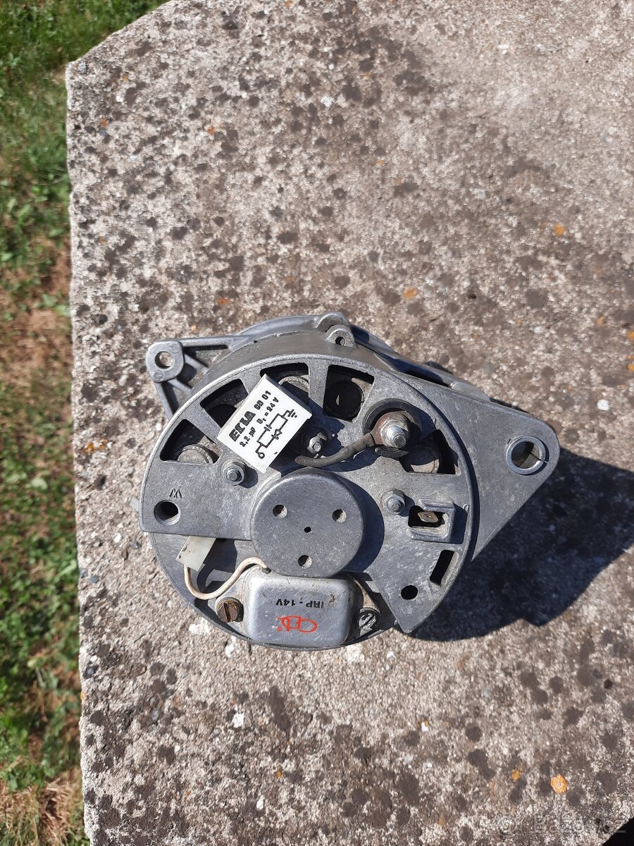 Alternátor 14V 55/70A - 9