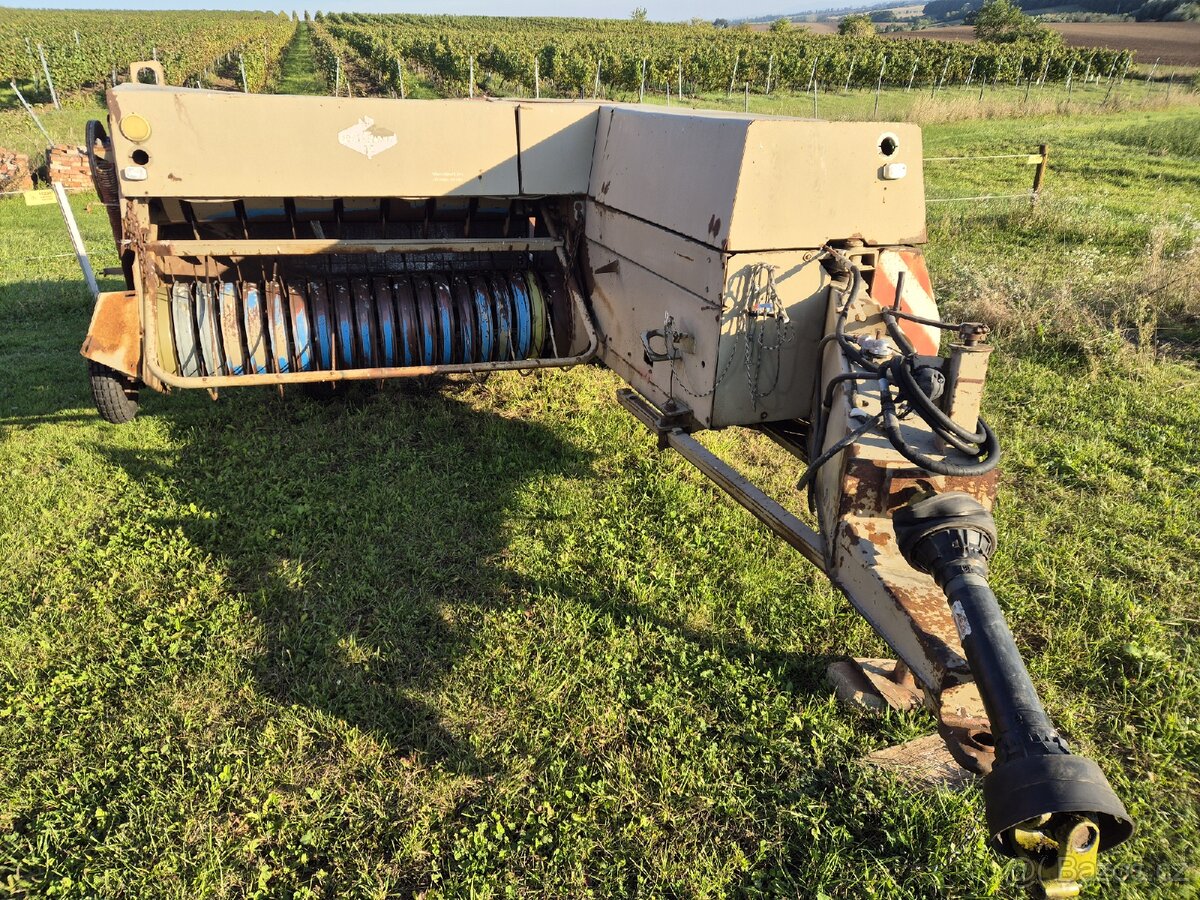 Balíkovač, lis na malé balíky Fortschritt K 454 - 9