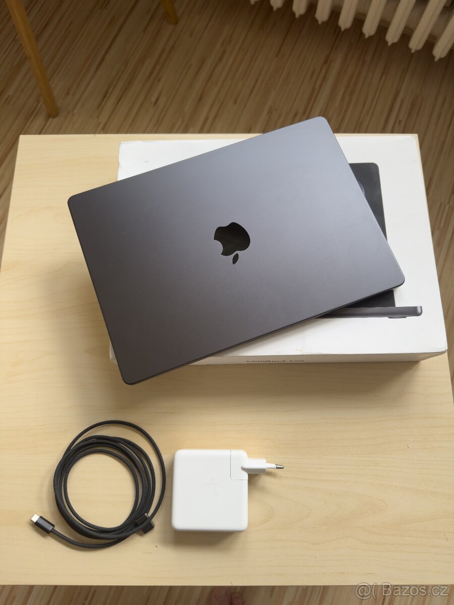 Macbook Pro 14 M4 Max 36GB / 1TB (Space Black) - 9