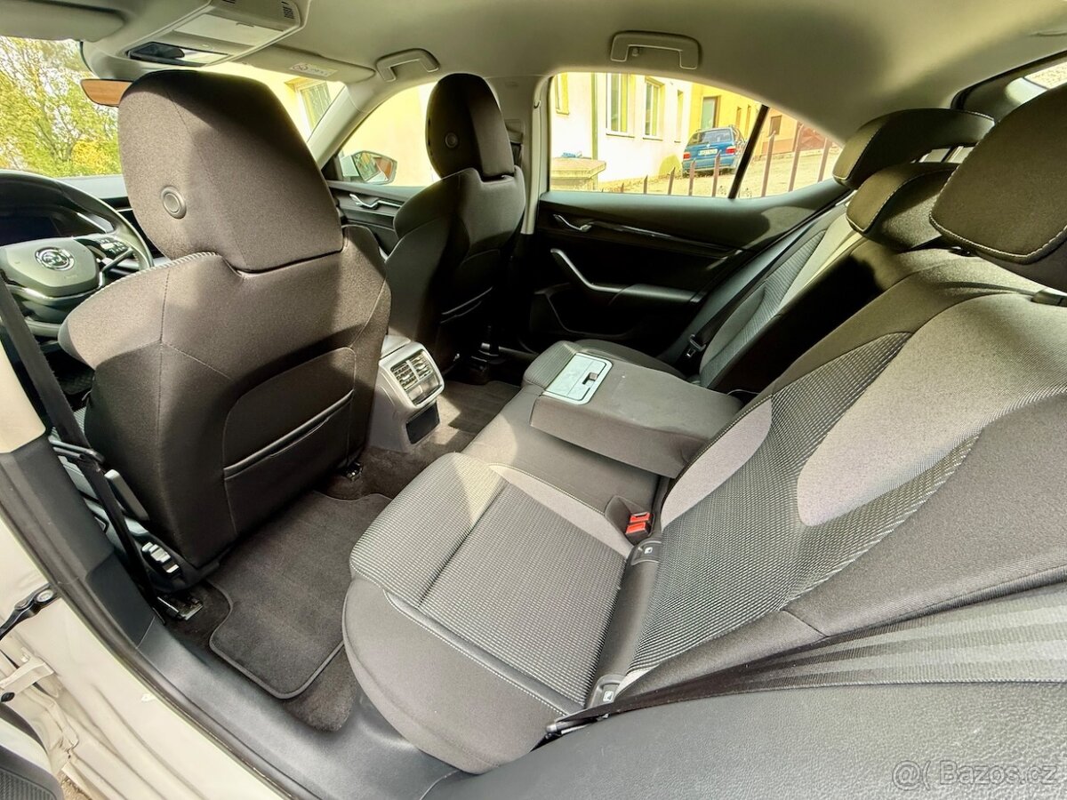 ŠKODA OCTAVIA IV 1,5TSi e-TEC 110kW DSG Koup.ČR,1.maj.,2022 - 9