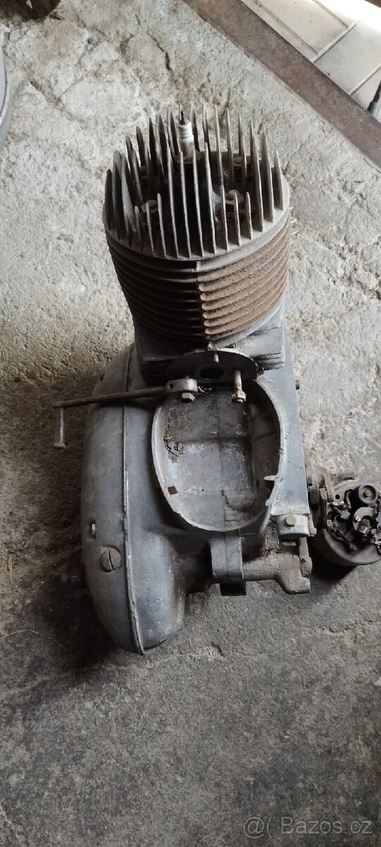 Předválečná Jawa předválečná ČZ - 9