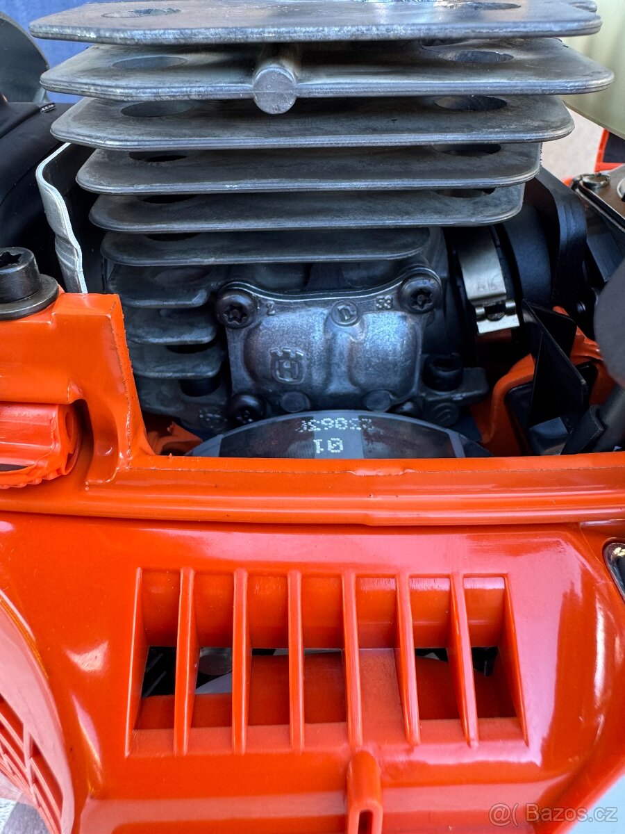 Husqvarna 353, Nová Motorová Pila - 9