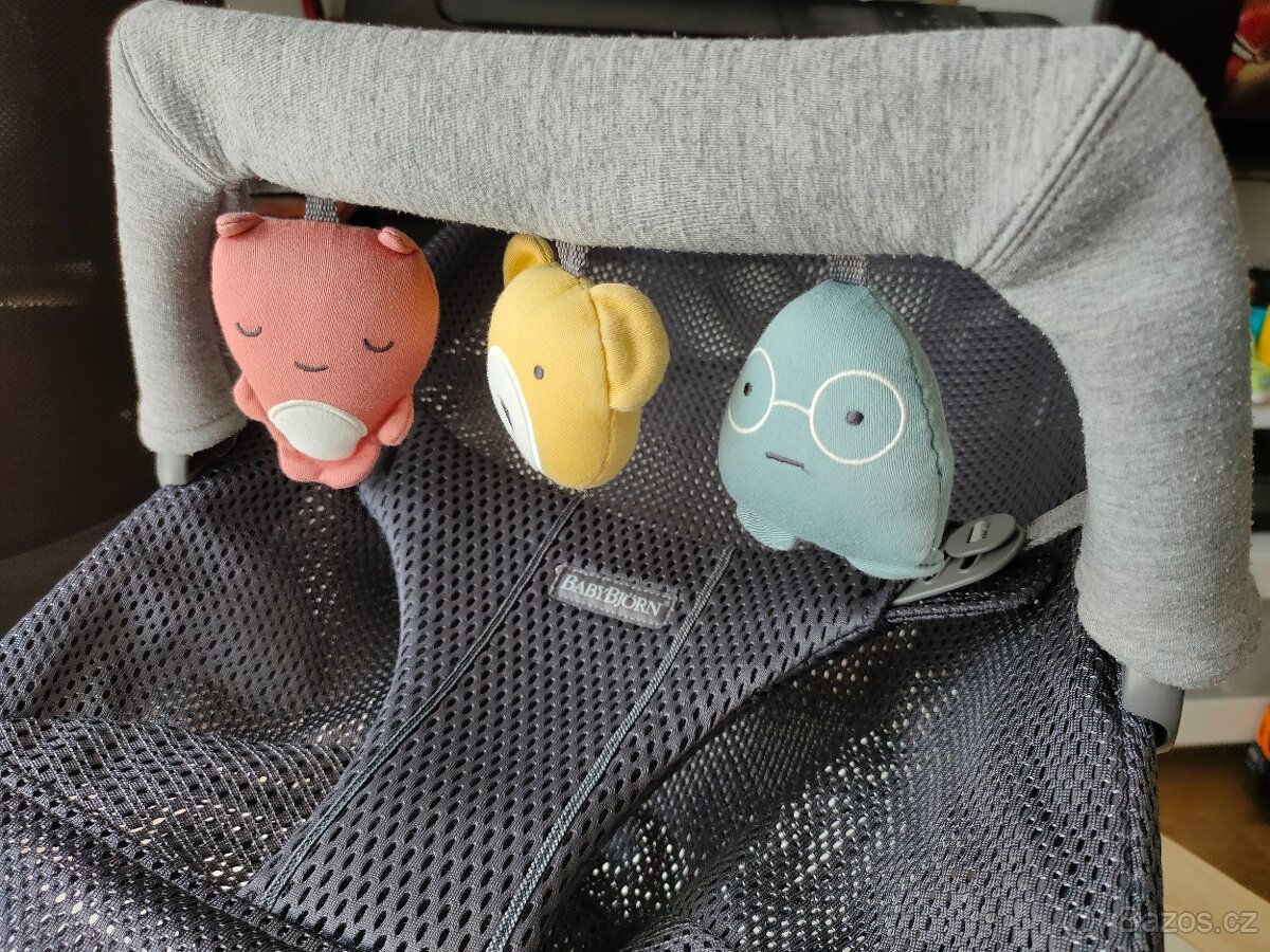 Dětské lehátko BabyBjörn + taška + hračky - 9
