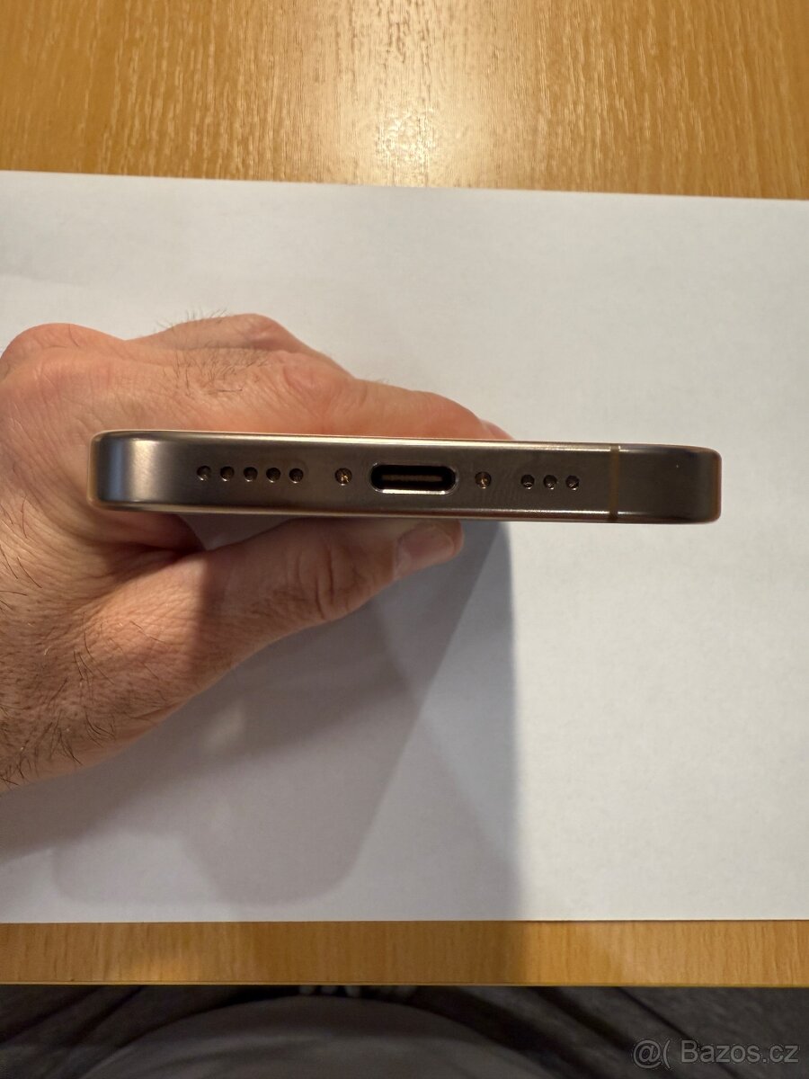 iPhone 16 Pro 256 GB Zlatý – TOP stav - 9