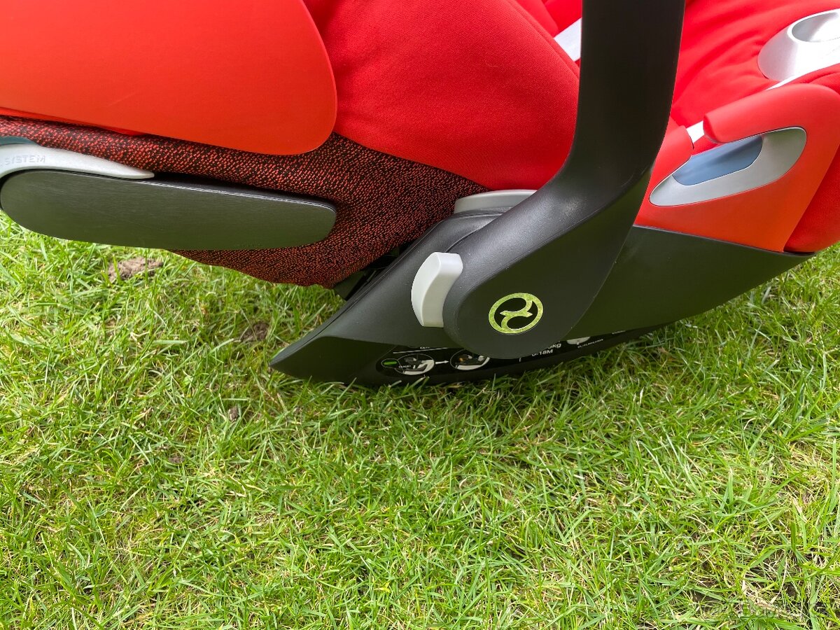 Autosedačka Cybex Cloud Z i-Size Autumn Gold 2021 - 9