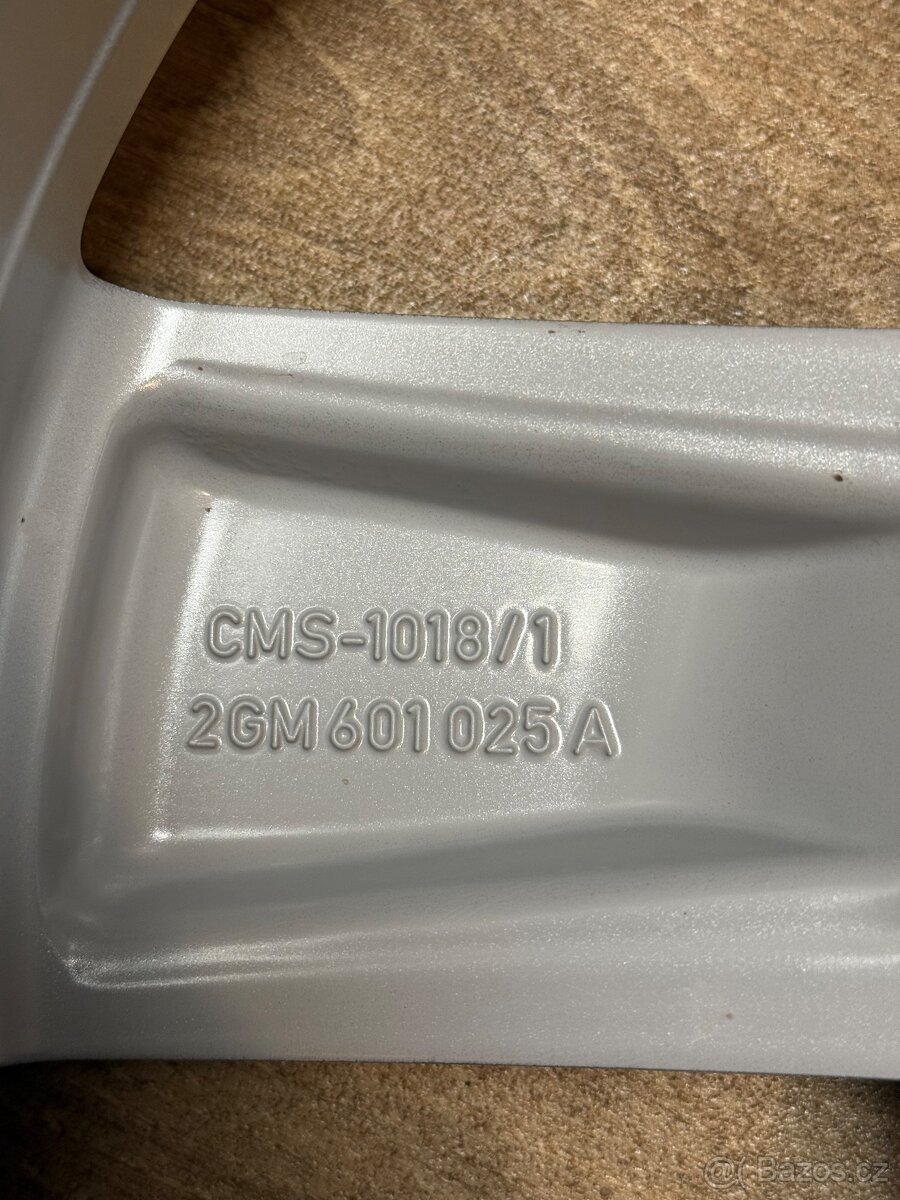 5x100 r17 original VW - 9