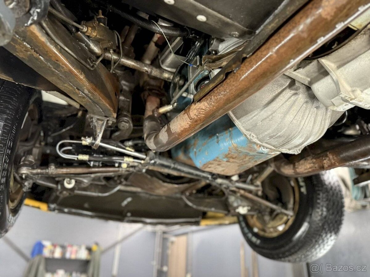 Chevrolet Corvette C3 z roku 1981 Stingray - 9