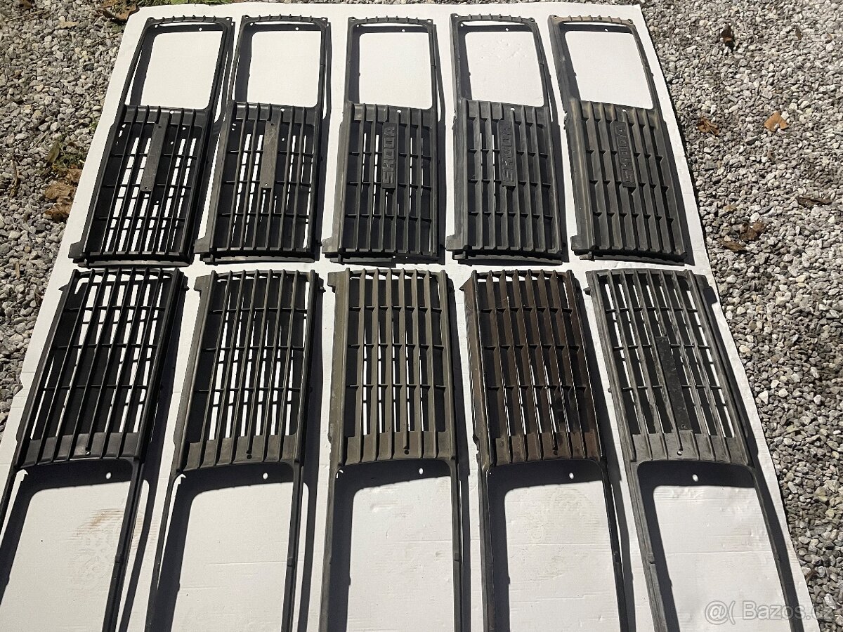 Přední maska - Škoda 120 - 9