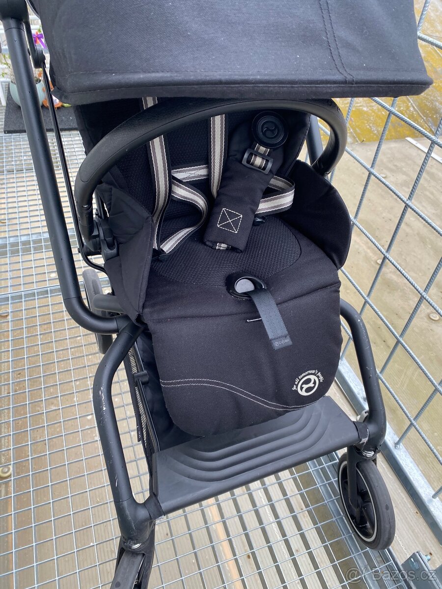 Cybex eezy S twist+2 - 9