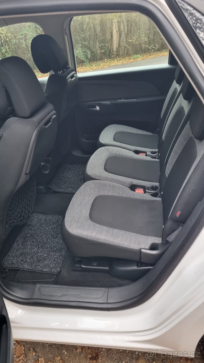 CITROËN C4 PICASSO 1,6HDI 88kW ČR AUTOMAT R17 - 9