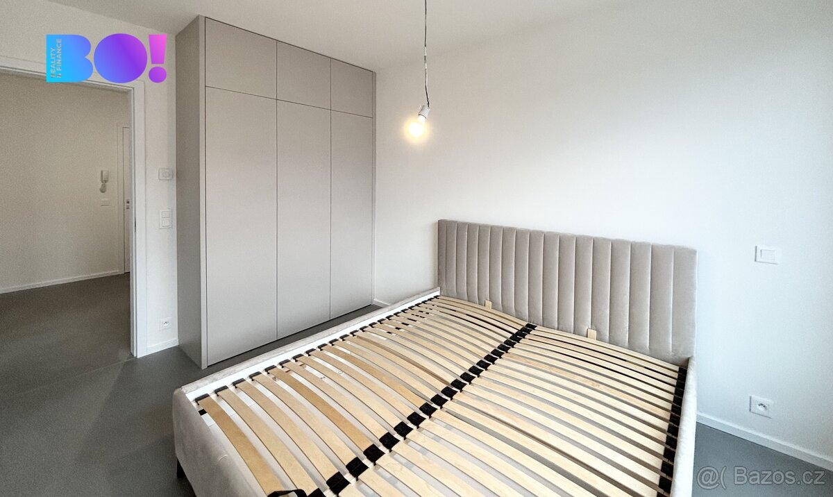 Pronájem bytu 3+kk, 106 m² s parkovacím místem a lodžií 10 m - 9