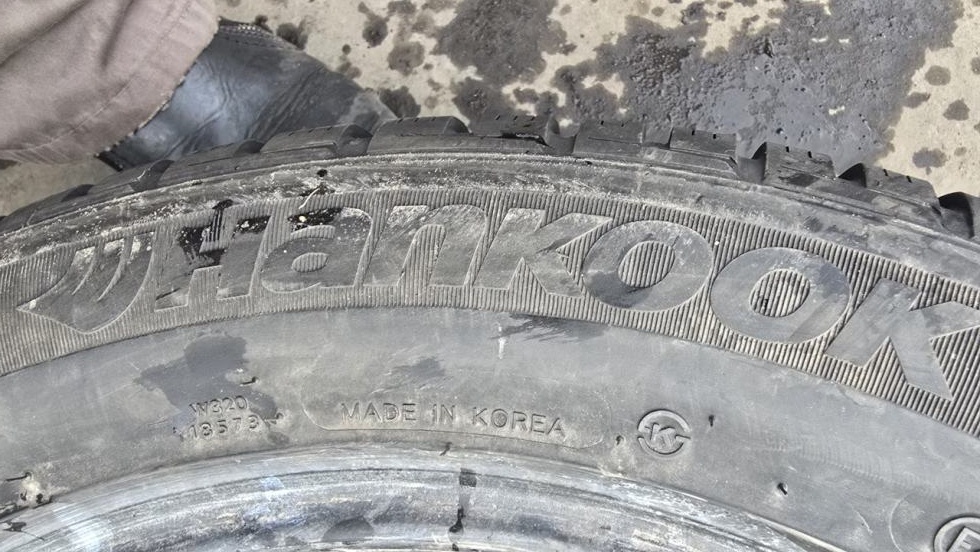 Zimní pneumatika 225/55/17 Hankook - 9