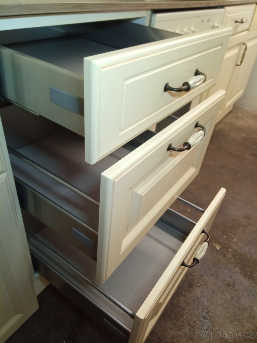 Kuchyňská linka Nobilia - Provance - 9