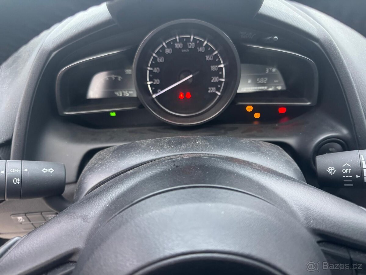 Mazda 2 e-Skyactiv G - 9