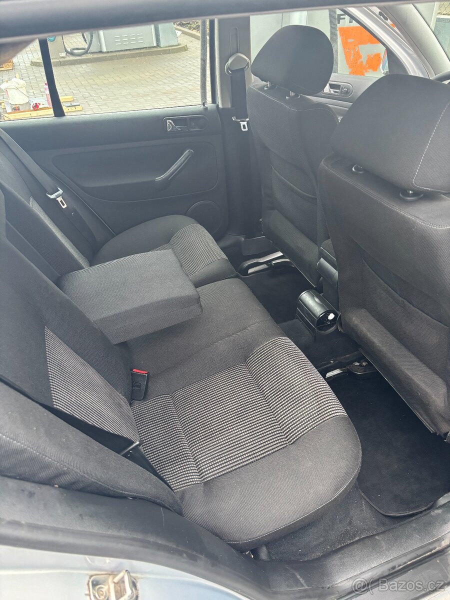 Volkswagen Golf IV 1.6 SR 74kw - 9