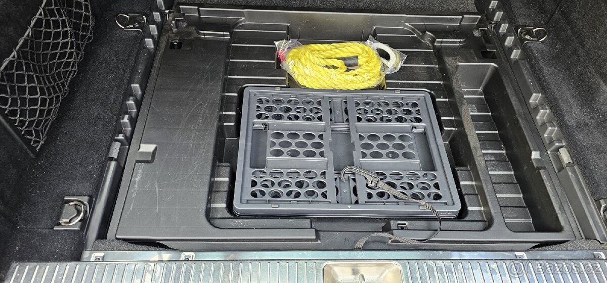 Mercedes-Benz E 350 V6 - 9