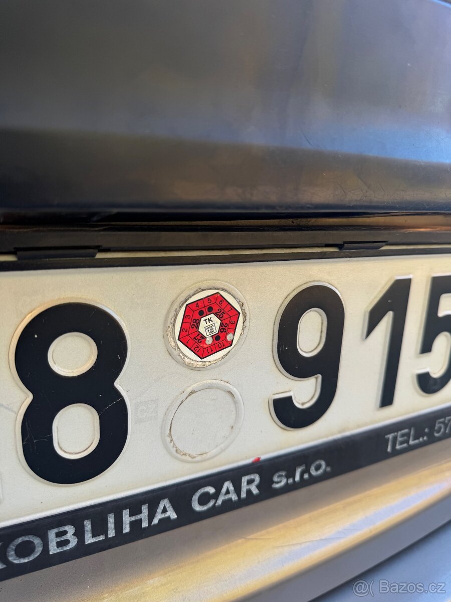 Nissan Qashqai 1.6 Benzín 5Q manuál - 9